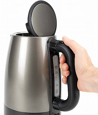 ������ ����� 1.7 ���� Black&Decker ��� BXKE2201E